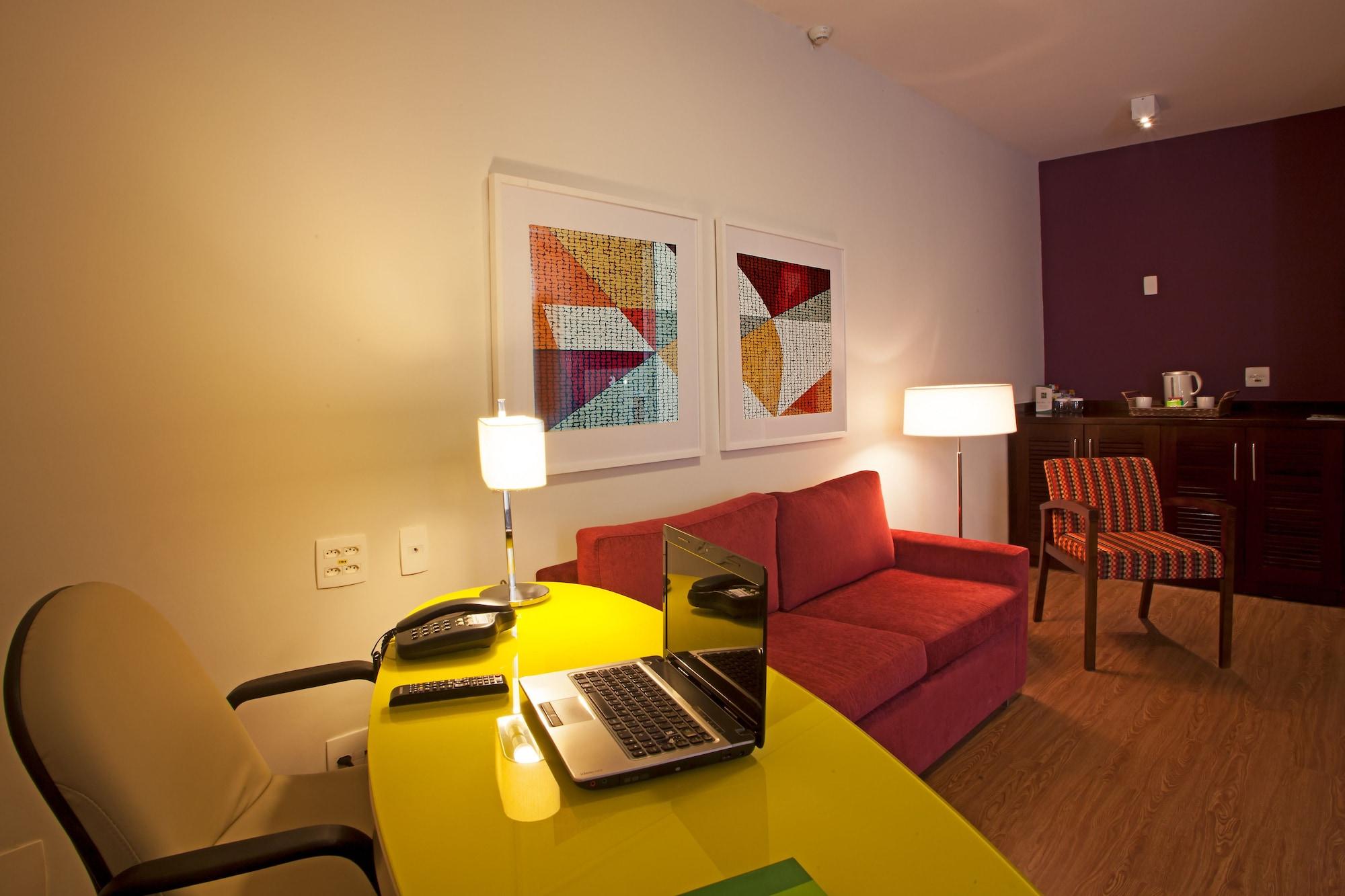 Quality Suites Alphaville Barueri Eksteriør billede